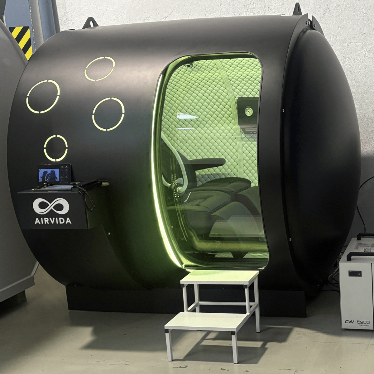 2.0 ATA Hardshell Multiplace Hyperbaric Chamber with BIBS Mask